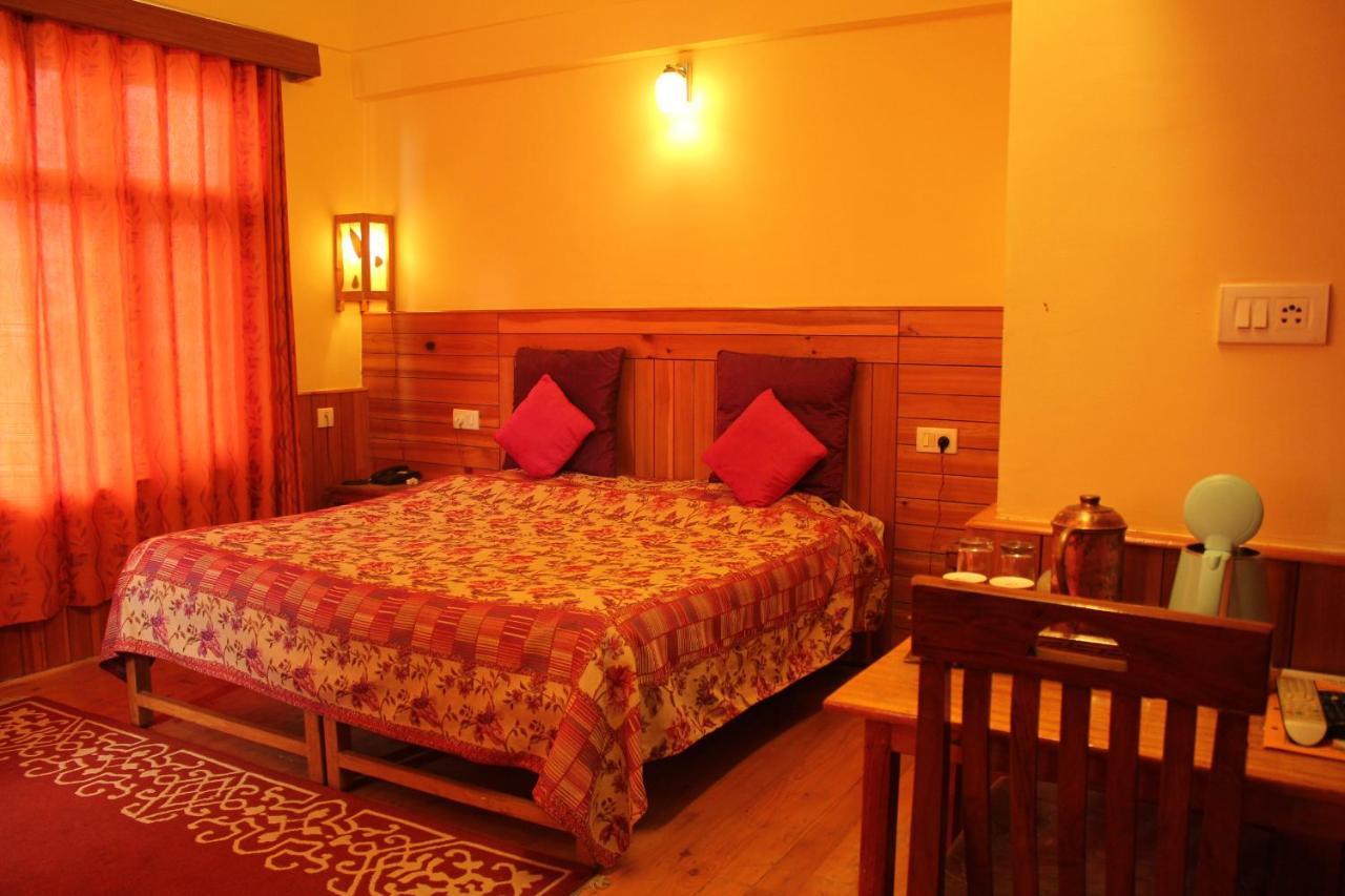 Pema Thang Hotel Kangra Esterno foto