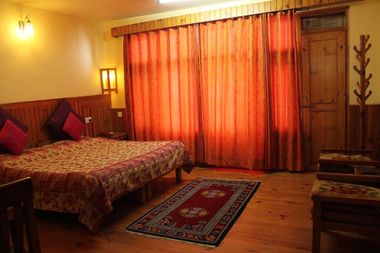 Pema Thang Hotel Kangra Esterno foto