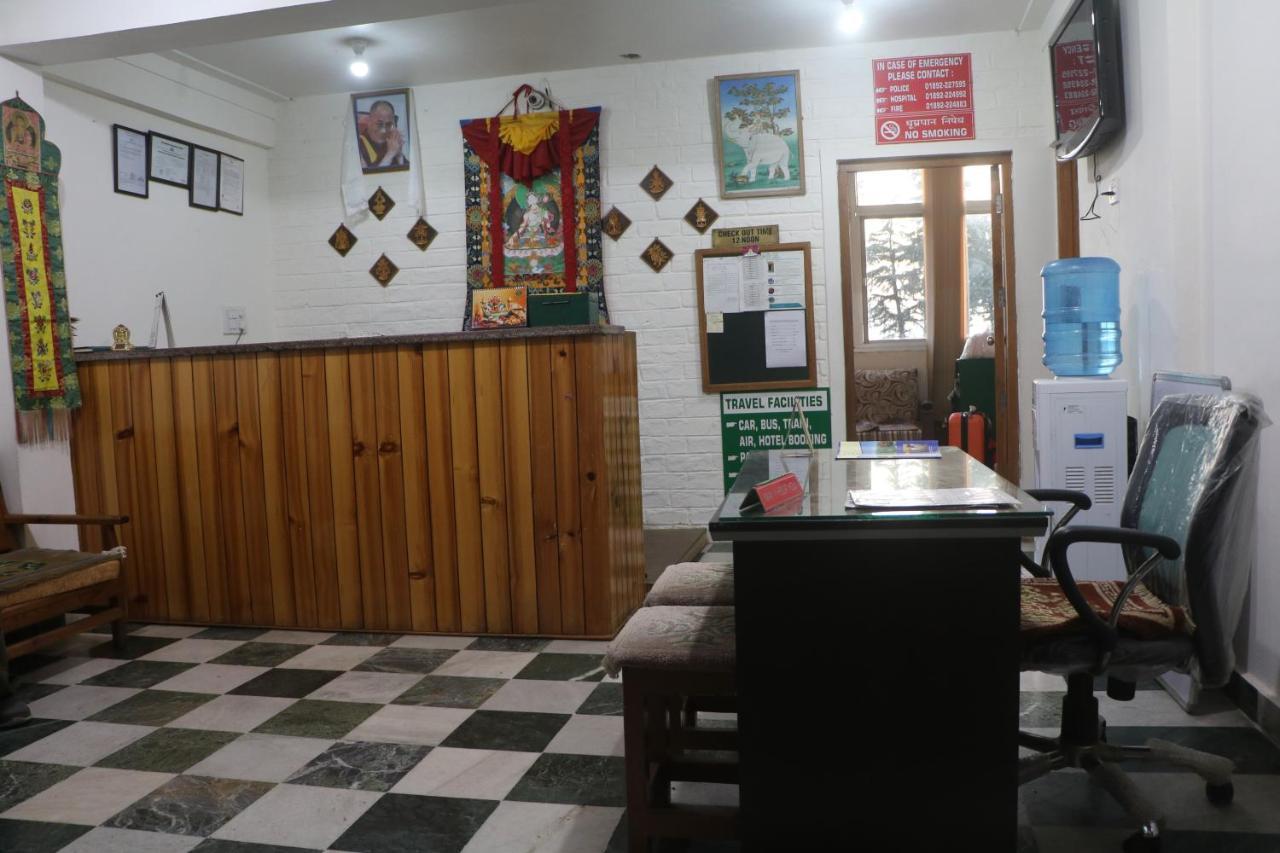 Pema Thang Hotel Kangra Esterno foto