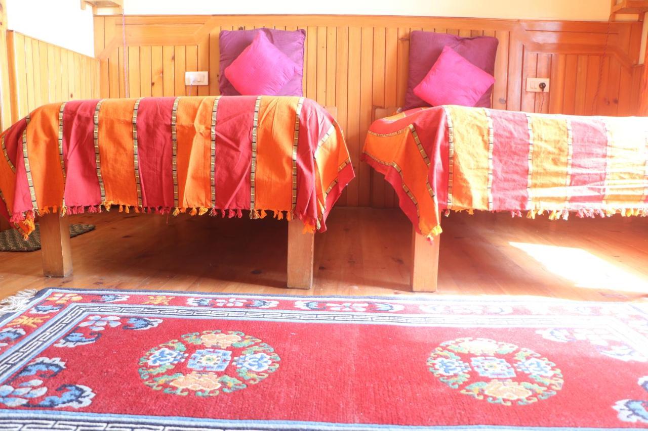 Pema Thang Hotel Kangra Esterno foto
